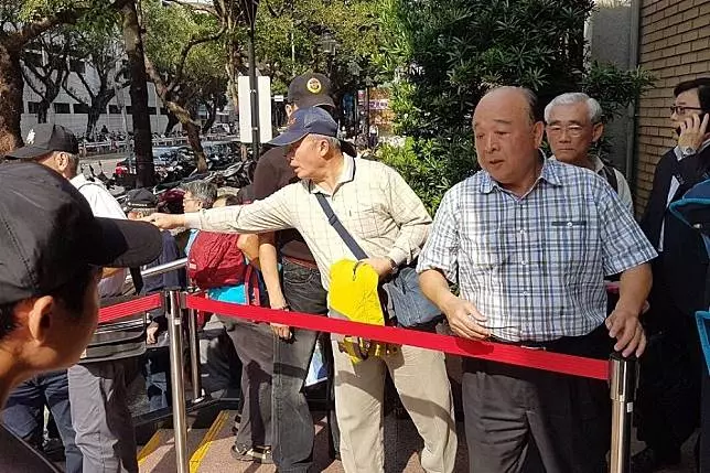 【軍改釋憲案】正反激辯交鋒　退伍軍人湧入說明會旁聽