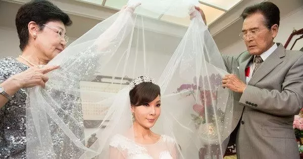 林千鈺當年「閃嫁離婚男焦恩俊」讓爸媽氣炸,如今走過風風雨雨「膝下無子」卻幸福到讓人羨慕!