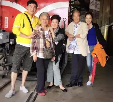 林千鈺當年「閃嫁離婚男焦恩俊」讓爸媽氣炸,如今走過風風雨雨「膝下無子」卻幸福到讓人羨慕!