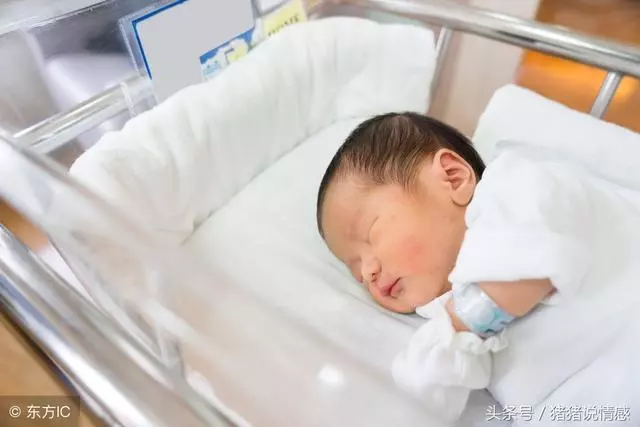 老婆,我不會讓你碰我家一分錢,每個月就五百零花錢,別怪我心狠