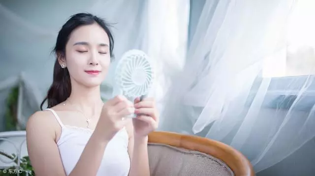 一個女人想要永遠保持魅力,請記住這十個詞