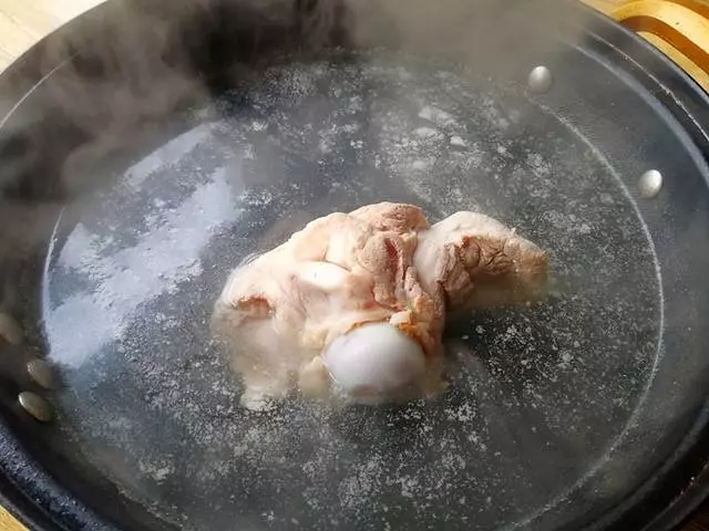 一道非常適合冬季喝的湯,豆腐和它是絕配,營養互補,刮油排毒