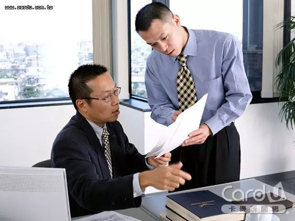 【打工仔必知!】老闆年底發的Bonus是你應得的『第13個月薪水』!