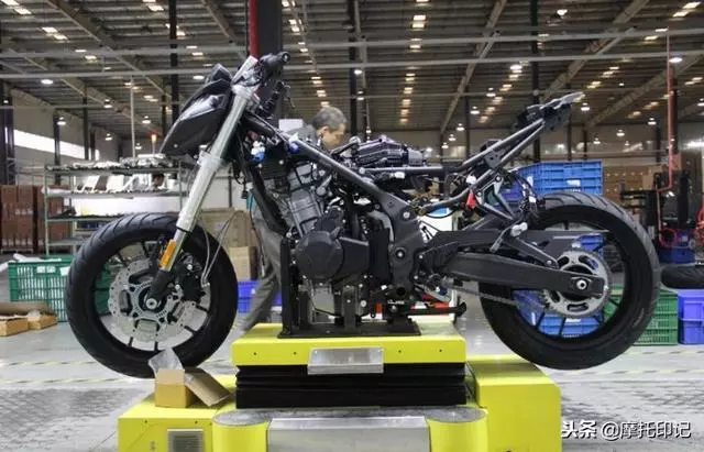 隆鑫無極500R上市,誰說國產車的品控不盡人意?一起來看細節圖!