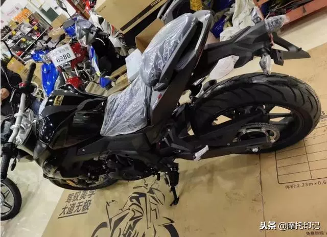 隆鑫無極500R上市,誰說國產車的品控不盡人意?一起來看細節圖!
