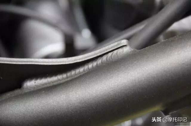 隆鑫無極500R上市,誰說國產車的品控不盡人意?一起來看細節圖!