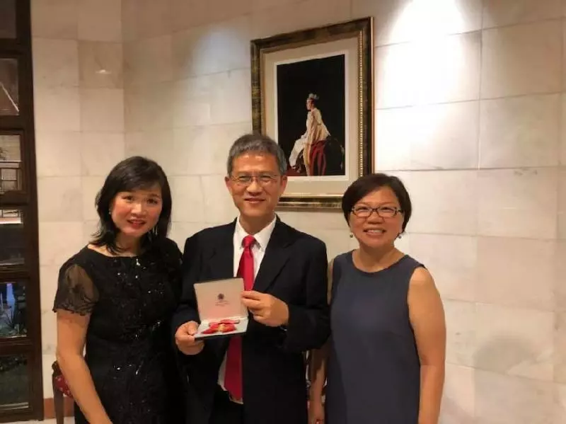 恭喜!唯一大馬女華裔【榮獲英女皇的OBE獎勛】為國爭光,給她個贊!大馬人的驕傲!