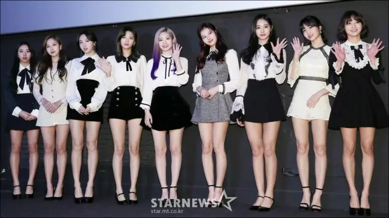 [TWICE][分享]181206 依舊是KPO女團第一TWICE今年截止目前為止專輯銷量458萬張+