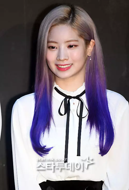 [TWICE][分享]181206 依舊是KPO女團第一TWICE今年截止目前為止專輯銷量458萬張+
