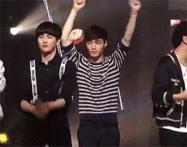 [EXO][新聞]181206 小而確定的幸福，俊勉修改INS簡介為「SU確幸」