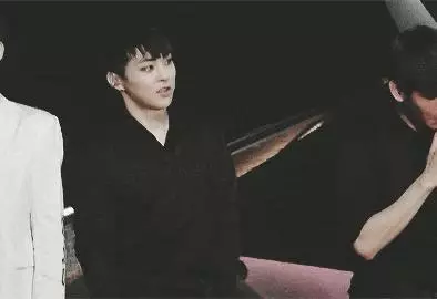 [EXO][新聞]181206 小而確定的幸福，俊勉修改INS簡介為「SU確幸」