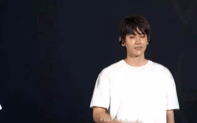 [EXO][新聞]181206 小而確定的幸福，俊勉修改INS簡介為「SU確幸」