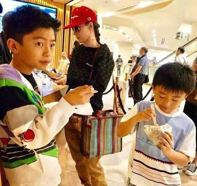 張柏芝生下第三胎小公主?前公公謝賢表示祝福不回應!網:孩子爸爸是誰?
