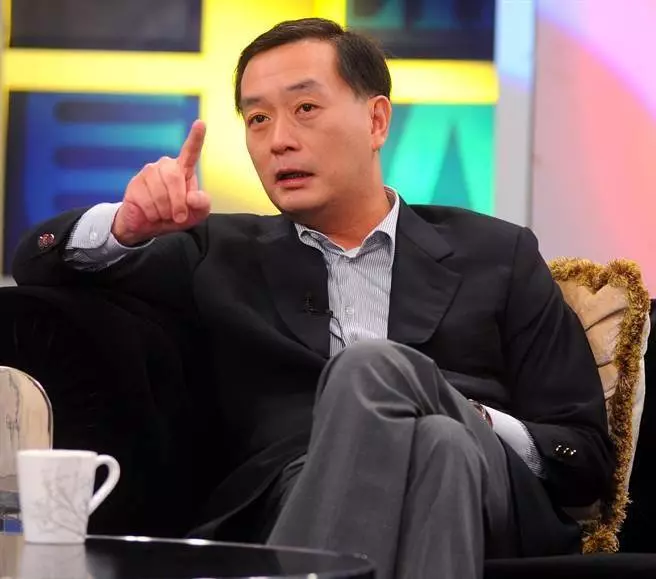 全心幫助台灣人!齊柏林失事留下巨債 嚴凱泰聽聞「打了通電話」暖舉藏1年終曝光