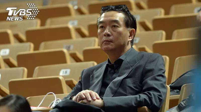 全心幫助台灣人!齊柏林失事留下巨債 嚴凱泰聽聞「打了通電話」暖舉藏1年終曝光