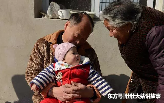 小姑子生孩子我隨禮3千,滿月酒上她向我道謝,飯沒吃完我就走了