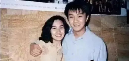 兩次拒絕周星馳,被稱梁朝偉最美前女友,55歲近照認不出!