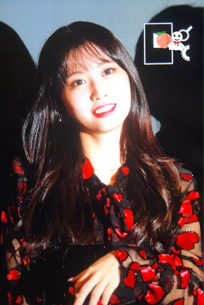 [TWICE][分享]181207 舞台問候開始TWICE全員現身電影《TWICELAND》首映見面會現場