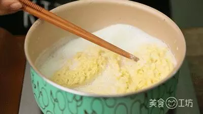 泡麵誰還泡著吃,這種奢華新吃法,好吃到逆天