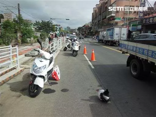 為閃前車急剎自摔 男遭聯結車輾斃