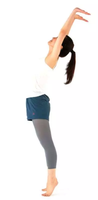 3個月減掉17kg、腰圍瘦20cm!日本熱推5分鐘「美體重塑」瘦身操