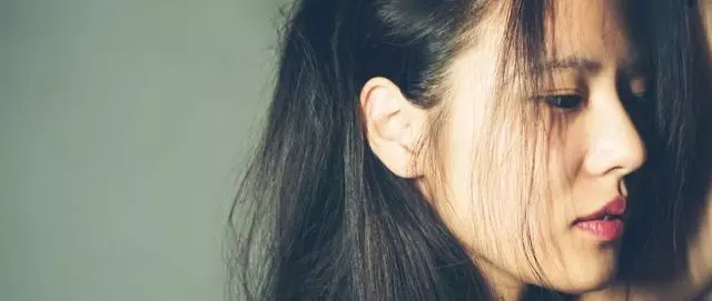 婆婆患癌小叔不管,俺出錢出力照看,她臨終送一卡,小叔反目成仇