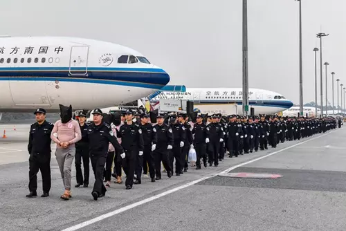 史上最大電信詐騙集團被破 233名嫌犯一律遣返中國!