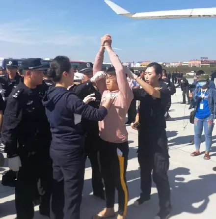 史上最大電信詐騙集團被破 233名嫌犯一律遣返中國!