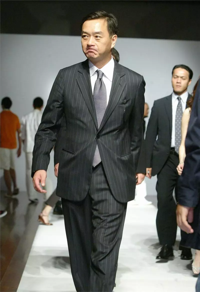 「嚴凱泰每年捐款7000萬」感謝只收「小孩賀歲卡片」交代:不捐慈善單位要找真正需要幫助的人!