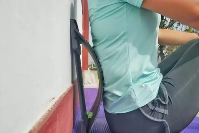 腰不好,這樣踮腳30下,打開腰上經絡,腰不疼了,強腎氣,練腰椎