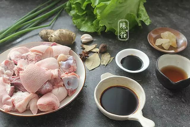 老婆就愛吃它,酥爛軟嫩,太香了,滿滿的膠原蛋白,女人吃最好!
