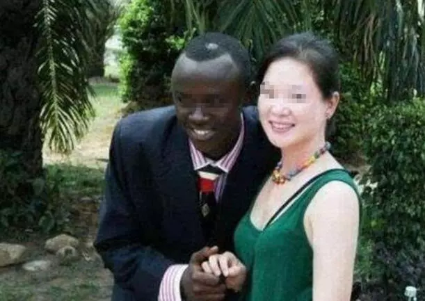 臺灣女孩嫁黑人小夥,不到1年怒提離婚,老公的要求讓她受不了
