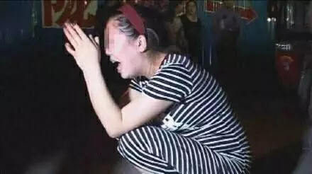 老公去世,婆婆逼俺守寡,三年後家裡來個人,俺才知老公真實身份