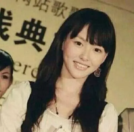 當這12個明星卸下妝,你還會認識她們嗎?唐嫣還是挺美的!