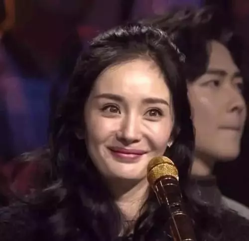 當這12個明星卸下妝,你還會認識她們嗎?唐嫣還是挺美的!