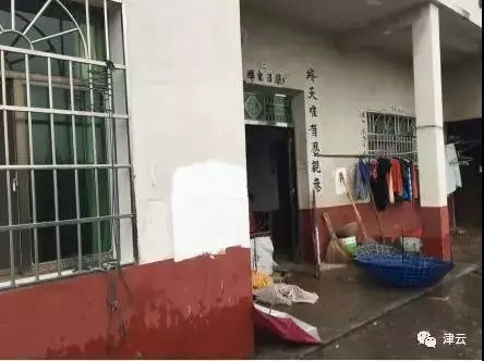 12歲童抽菸被罵不爽 竟持刀砍媽媽20多刀致死