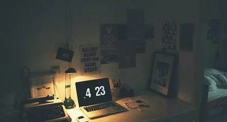 熬 夜 真 的 會 死 人!看看經常熬夜的人,身體會發生什麼惡性變化....