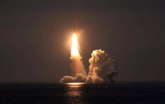 8枚飛彈沖向黑海,聯軍準備就緒:北約表態堅決支持烏克蘭
