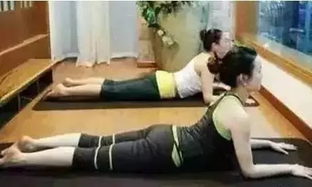 睡覺前十分鐘,練一次這些動作,既可以促進血液循環,又可以躺著就瘦瘦瘦!