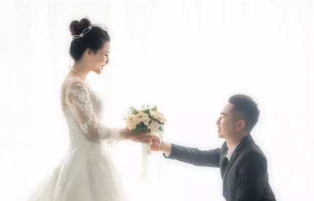 懷孕坐月子,婆婆帶著兩個孩子來照顧我,我媽來看望我怒打110
