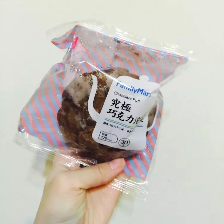 PTT問7-11全家哪家商品更好吃?「照二分法吃不踩雷」引髮網友大暴動:飯糰只在小七買