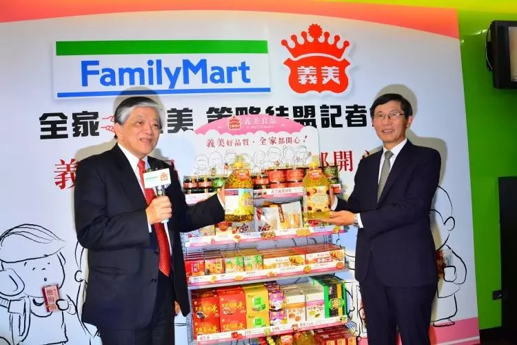 PTT問7-11全家哪家商品更好吃?「照二分法吃不踩雷」引髮網友大暴動:飯糰只在小七買