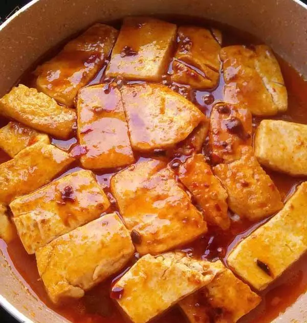 這才是豆腐做好吃的做法,飯店都嘗不到,吃一口就停不下筷子了!