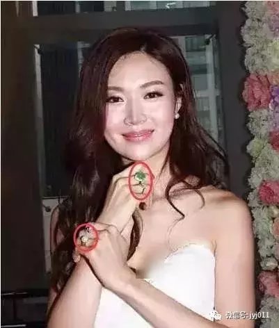 黃有龍前妻近照!選擇趙薇是有原因的,根本就不在一個檔次!