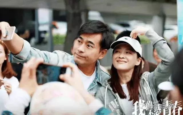黃有龍前妻近照!選擇趙薇是有原因的,根本就不在一個檔次!