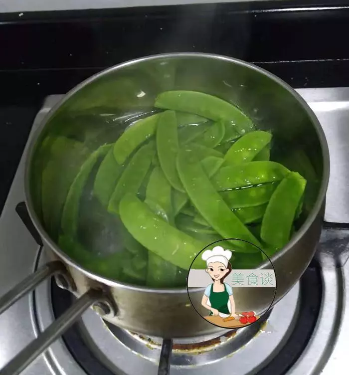 冬天最饞這蔬菜,脆嫩清香,每回炒一盤,一頓吃精光,做法還簡單