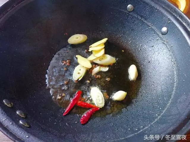 教你把魚這樣做,不用放水,魚肉不腥,肉還鮮嫩,做法簡單容易學