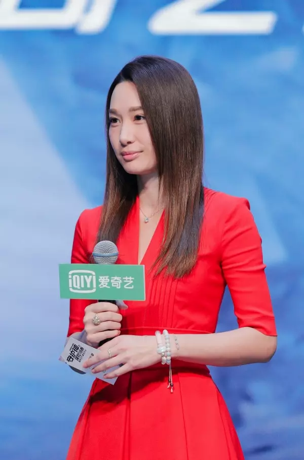 拍劇腳掌骨折 黃宗澤急動手術