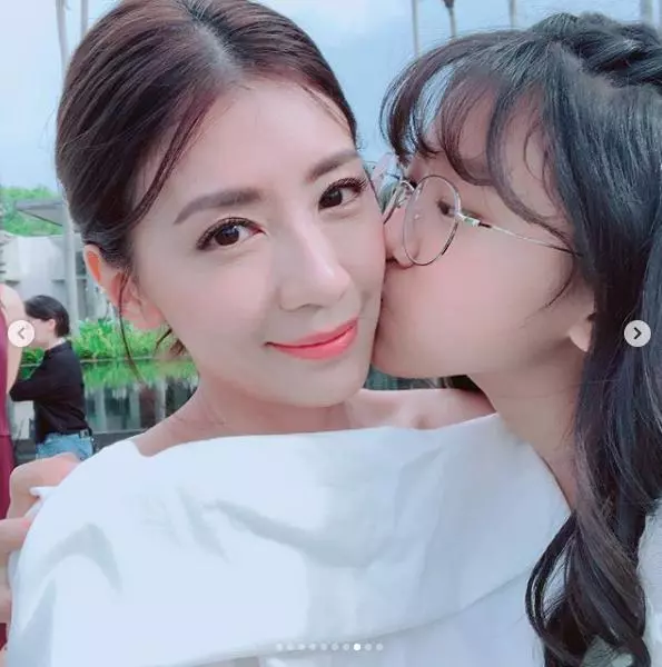 陪媽走過失婚!梧桐妹甜喊:「媽媽真的嫁對人了」 點出修杰楷3大優點「親手託付給最好人選」