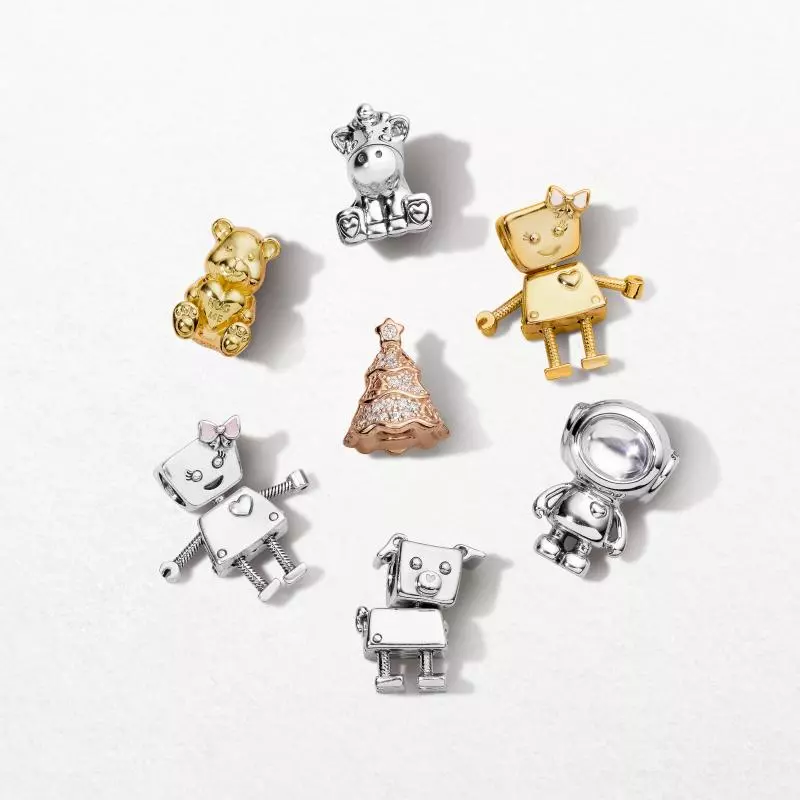 ❄2018 PANDORA 聖誕系列曝光! 獨一無二的太空+聖誕設計, 無論是自己穿戴或送人都好有Feel✨